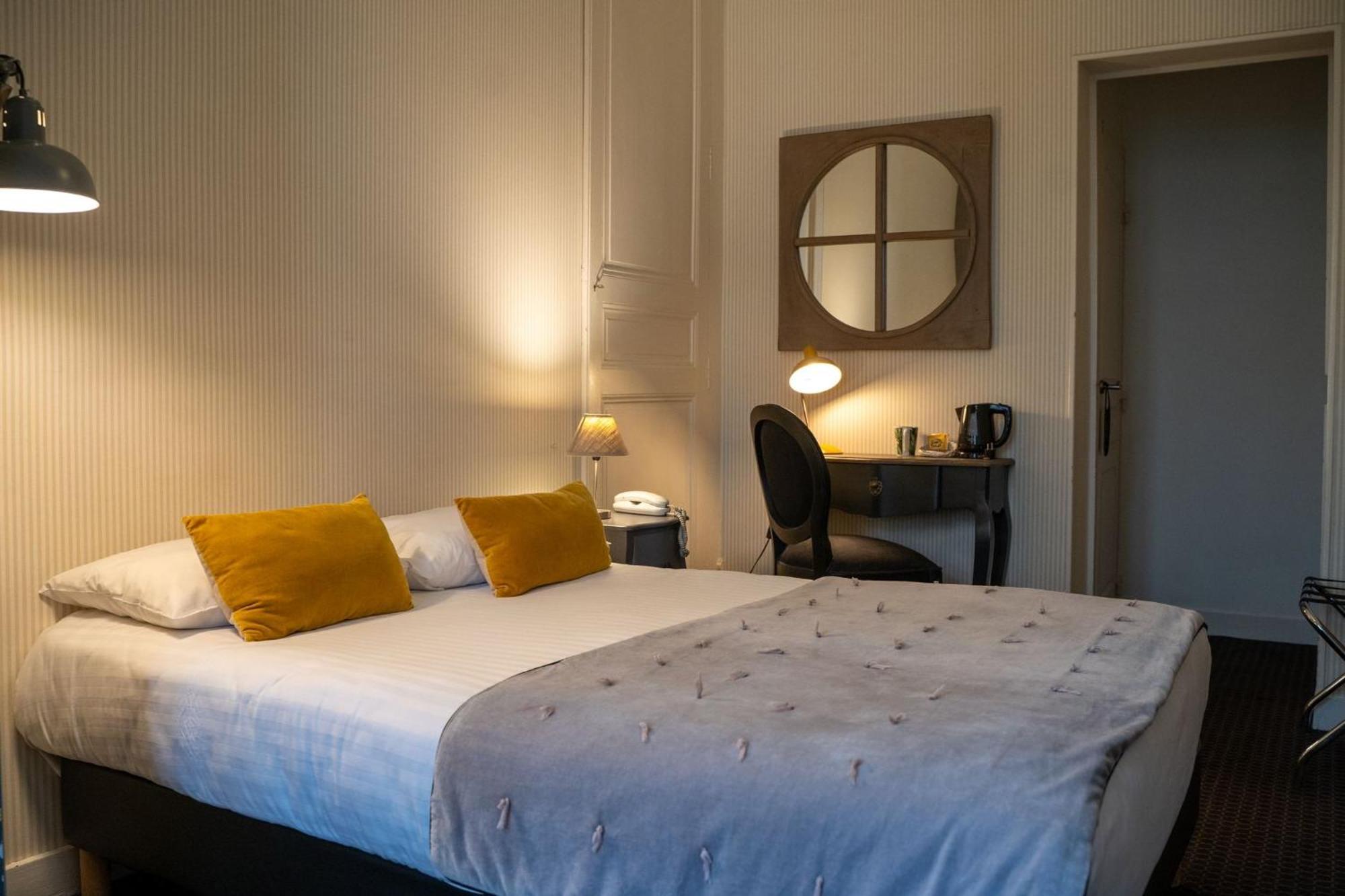 Hotel Val De Loire ตูร์ ภายนอก รูปภาพ