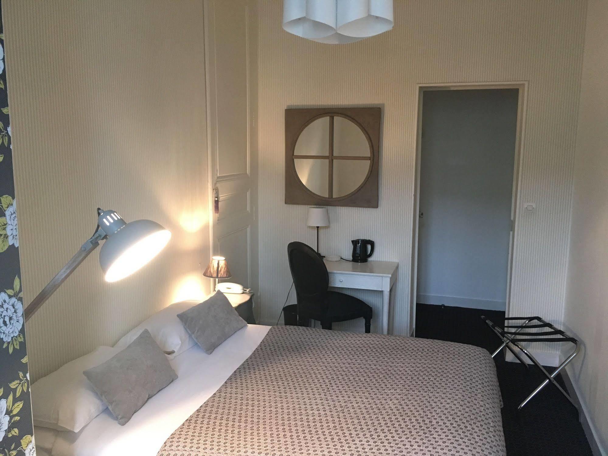 Hotel Val De Loire ตูร์ ภายนอก รูปภาพ