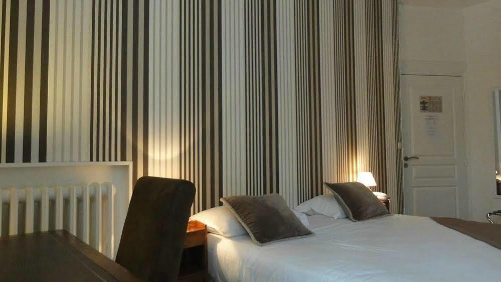 Hotel Val De Loire ตูร์ ภายนอก รูปภาพ